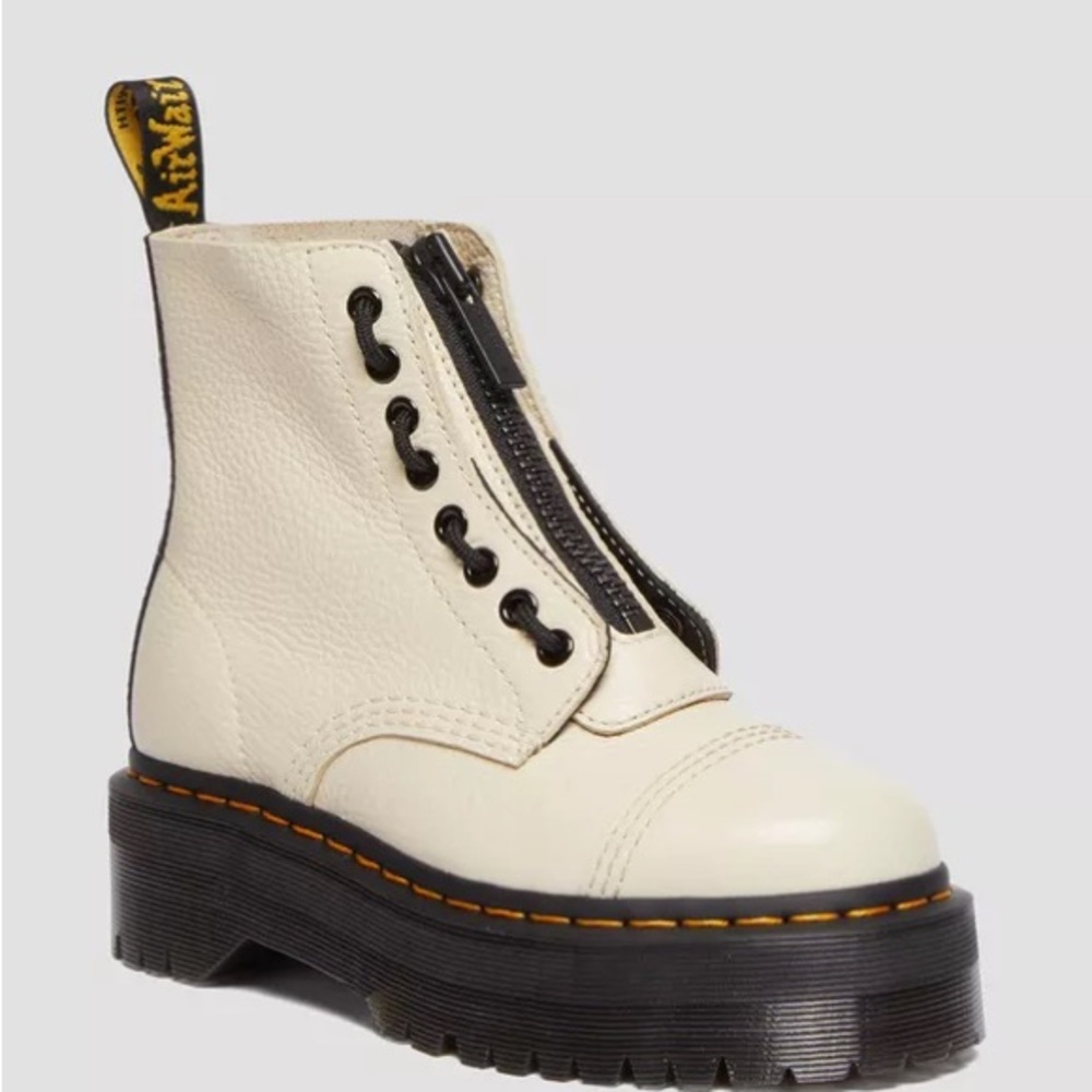 Dr. Martens Sinclair Boots